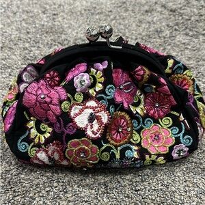 VERA BRADLEY 25th Anniversary Kisslock Crystal beaded Embroidered Purse New